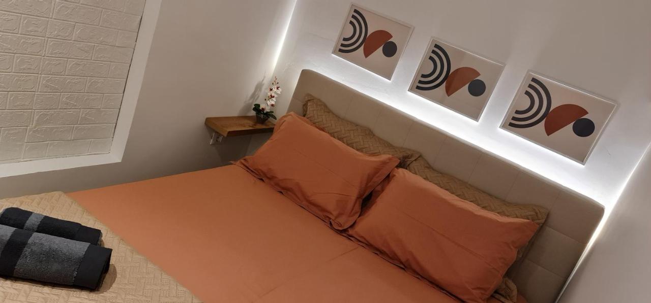 New Modern Apartment In The Center Of Тирана Екстер'єр фото
